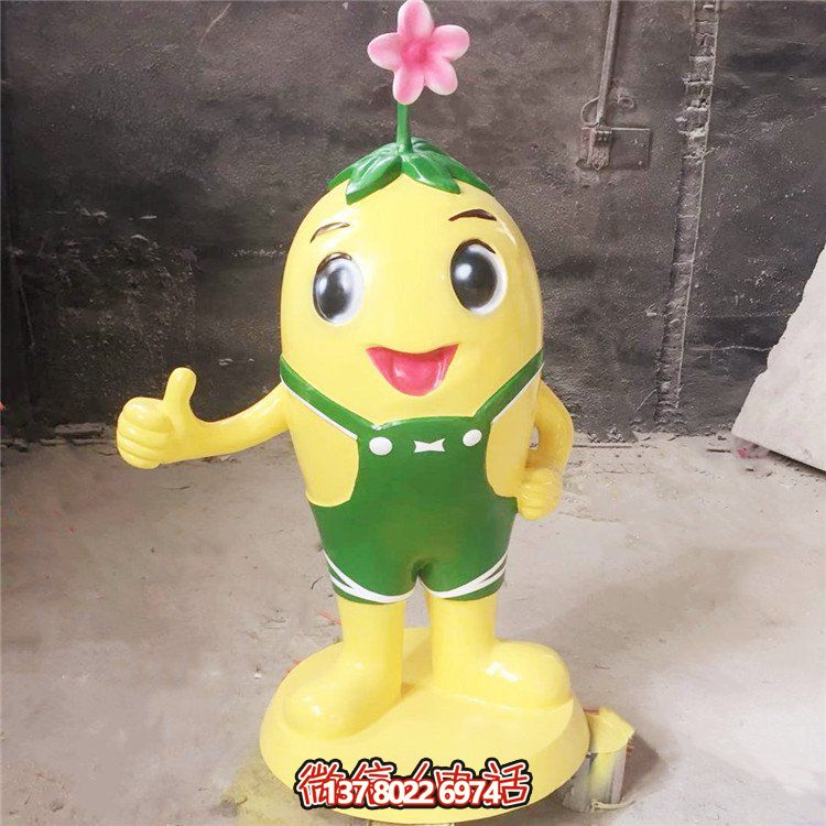 玻璃鋼卡通人物雕塑，給幼兒園創(chuàng)意擺放