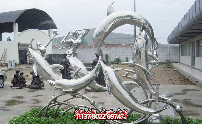 一群活躍海豚，為游樂園帶來更多樂趣——不銹鋼海豚雕塑