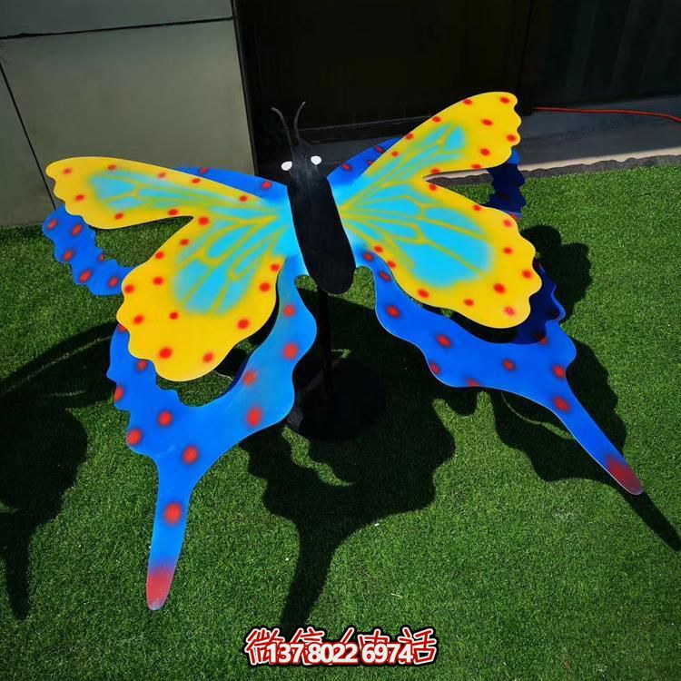彩繪玻璃鋼蝴蝶雕塑，精美戶外園林裝飾