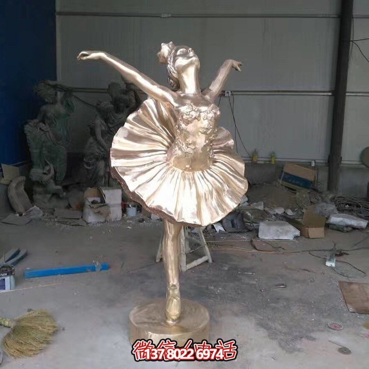 不銹鋼雕塑，給您的園林、廣場增添抽象跳舞的人物精彩！