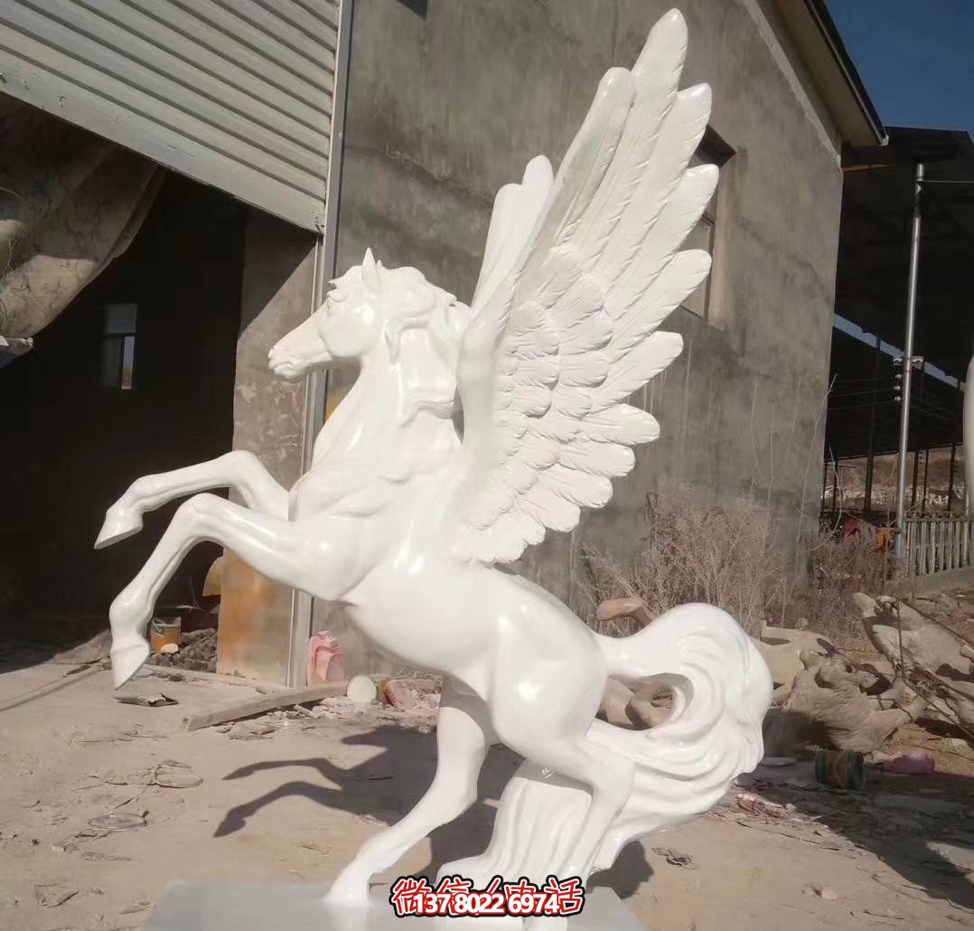 公園里的創意飛馬漢白玉石雕塑 公園里的創意飛馬漢白玉石雕塑