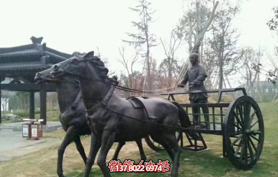 別墅學(xué)院駕車做舊仿古青銅馬車雕塑 別墅學(xué)院駕車做舊仿古青銅馬車雕塑