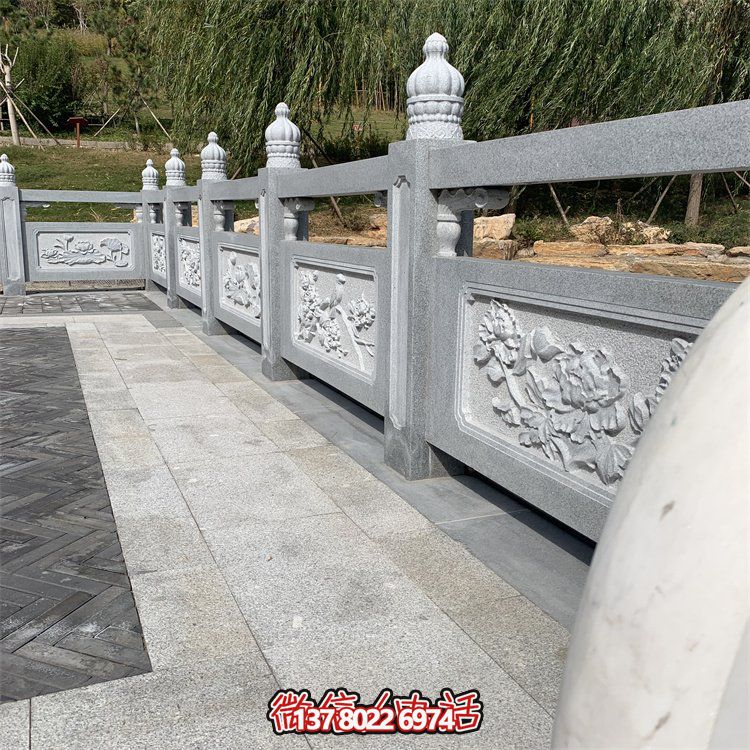 石雕欄桿，菊花紋石欄板