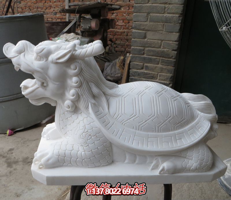公園里擺放的坐著的漢白玉石雕創意龍龜雕塑 公園里擺放的坐著的漢白玉石雕創意龍龜雕塑