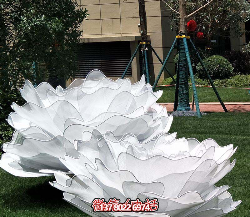 公園景區(qū)不銹鋼藝術(shù)仿真花朵雕塑 公園景區(qū)不銹鋼藝術(shù)仿真花朵雕塑